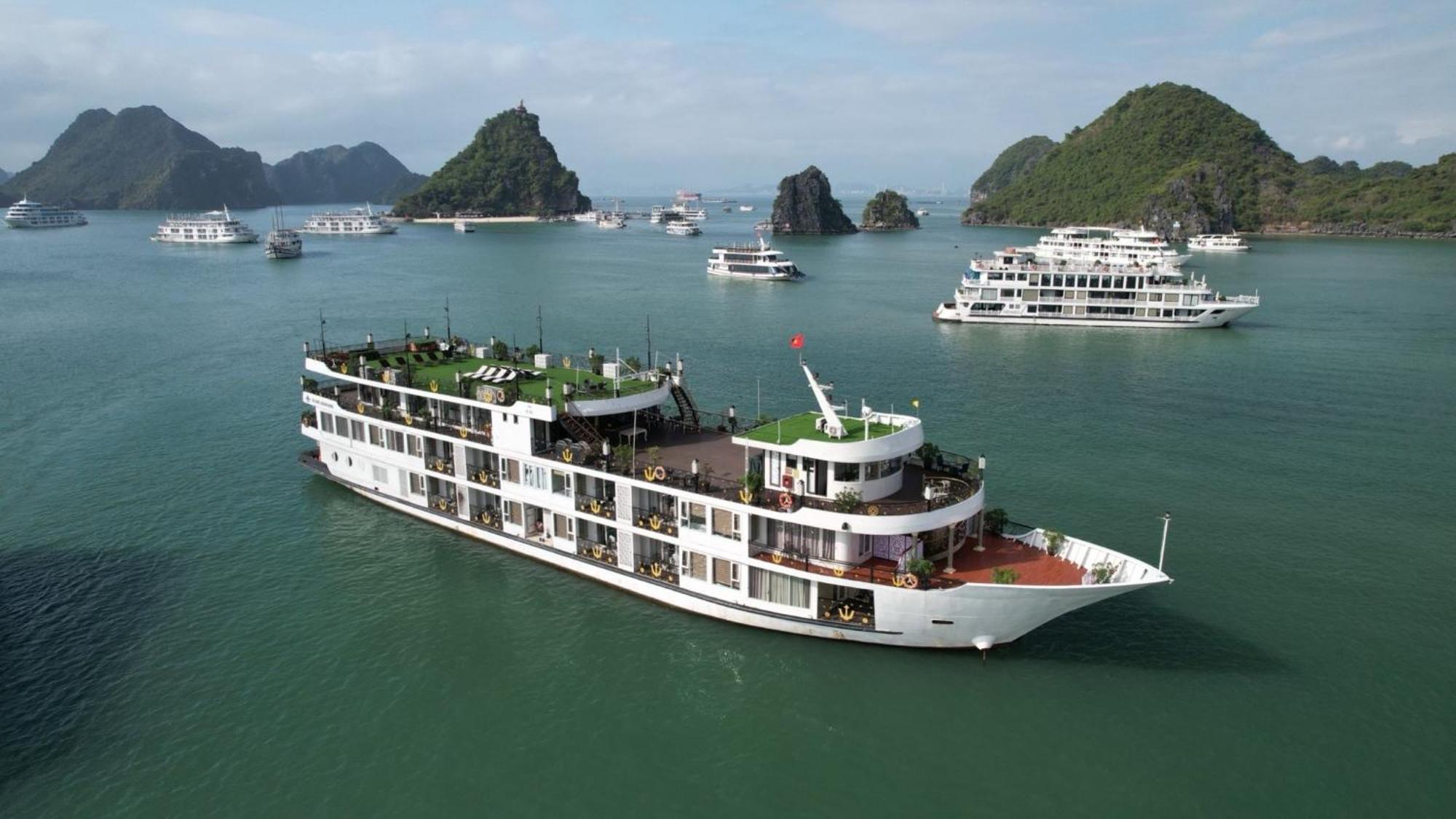 ホテル Halong Aquamarine Royal Cruise ハロン エクステリア 写真