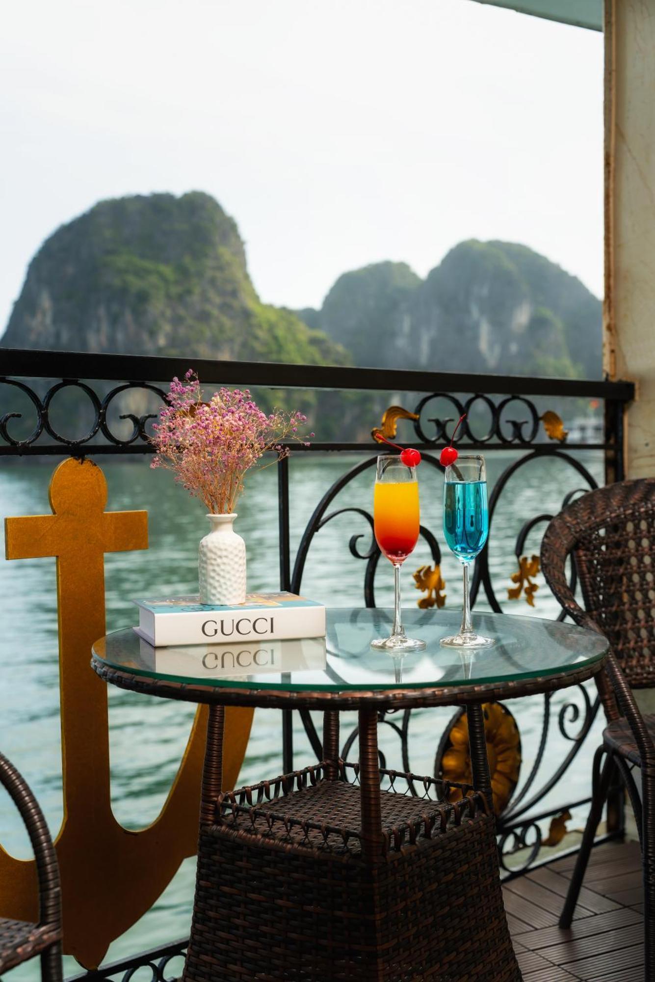 ホテル Halong Aquamarine Royal Cruise ハロン エクステリア 写真